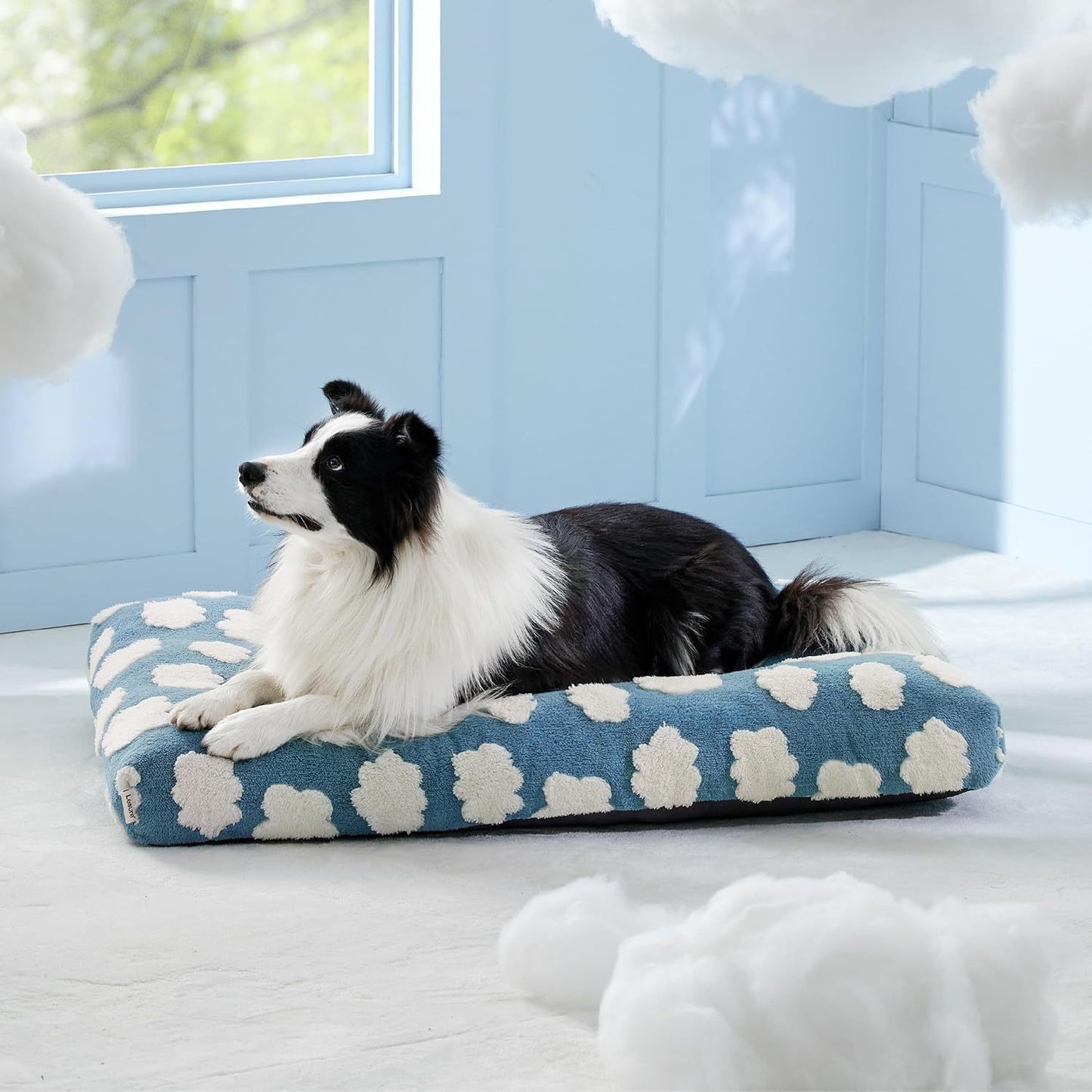 Dog Beds Large Sized Dog Thick Shredded Chopped Foam Pet Bed Dog Bed Indoor With Removable Cover Cute Modern Fuzzy Plush  Anti Slip Bottom