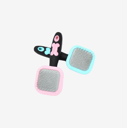 Pet grooming brush